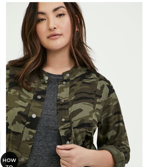 TORRID NWT CAMO BUTTON FRONT DRAWSTRING ANORAK - Picture 2 of 4